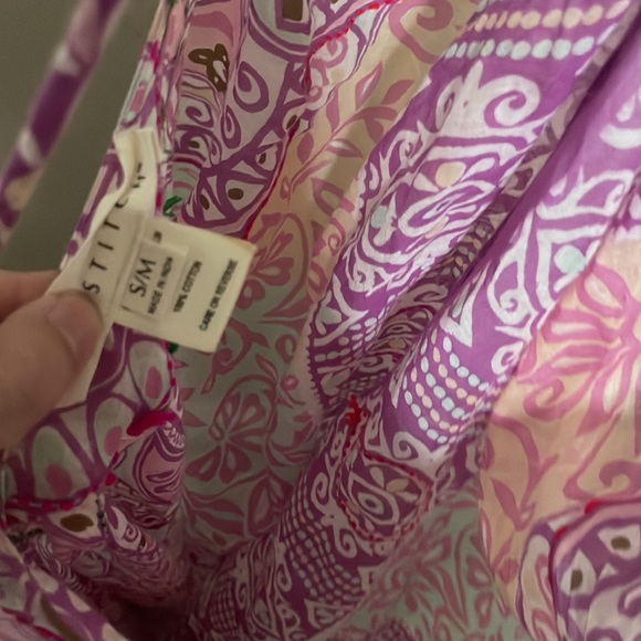 Small/medium coverup - Picture 3 of 4